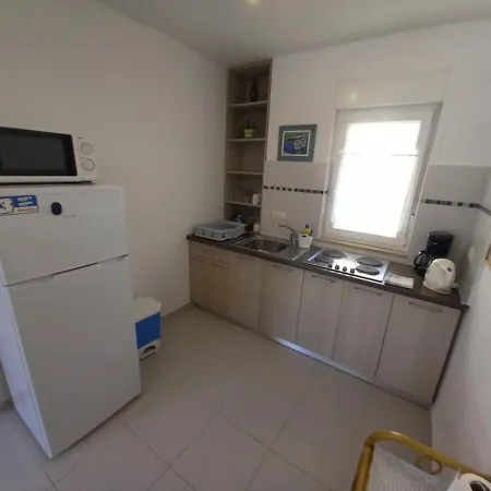 Ariela Apartment *